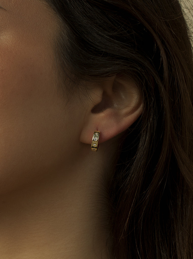 Boucles d'oreilles créole de argent design étoiles et zirconsLINEARGENT