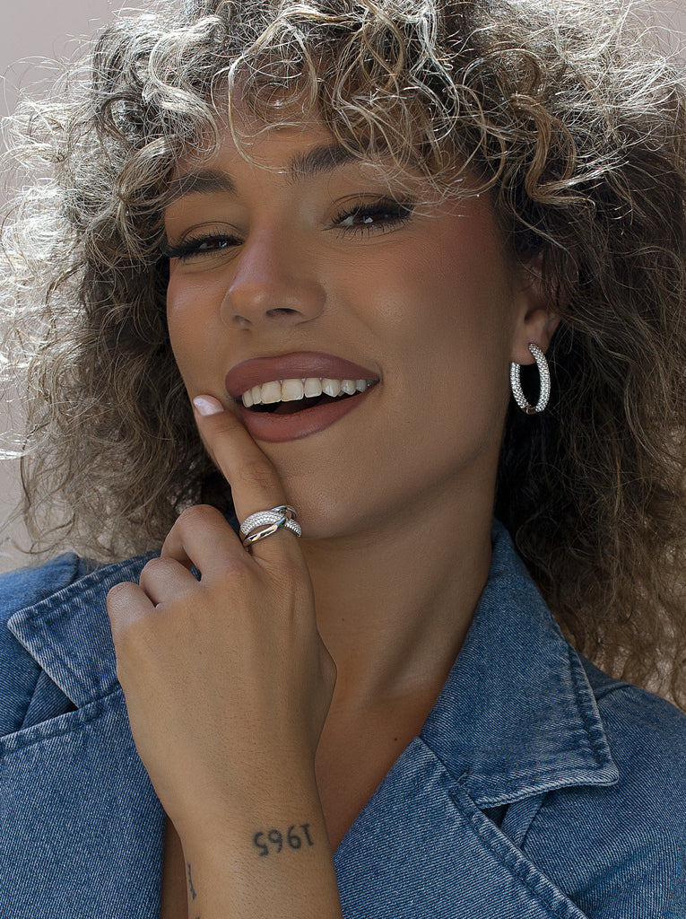 Boucles d'oreillesargent de petits fins petits avec zircons