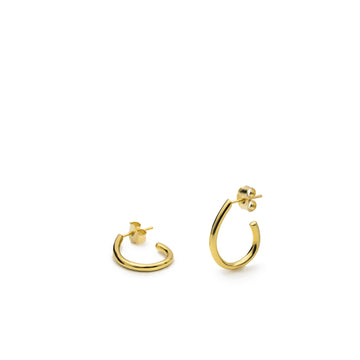 Pendientes aros pequeños diseño semiabierto redondo y plata bañada en oro
