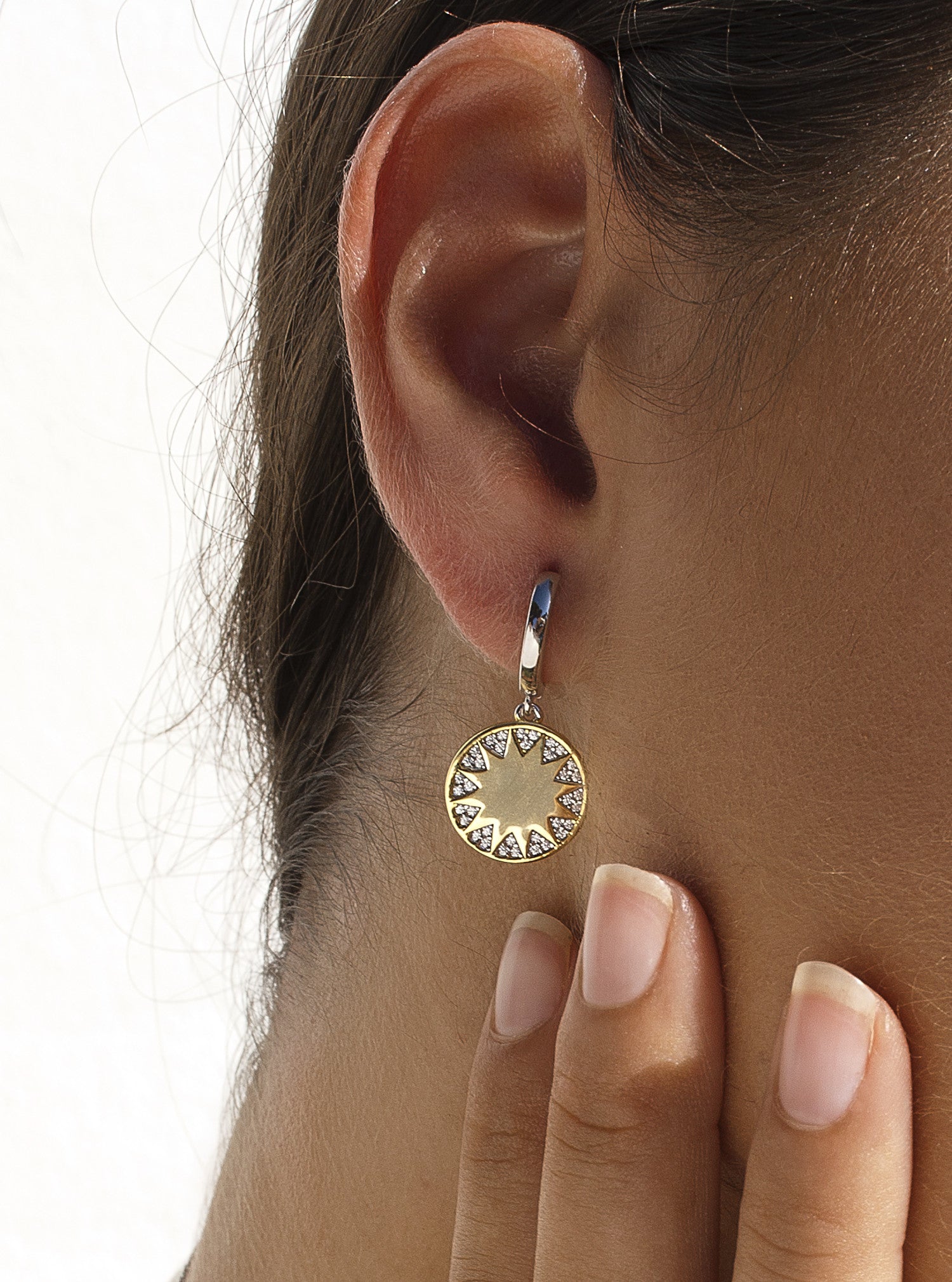 Pendientes bicolor aro con colgante diseño solar con circonita-LINEARGENT