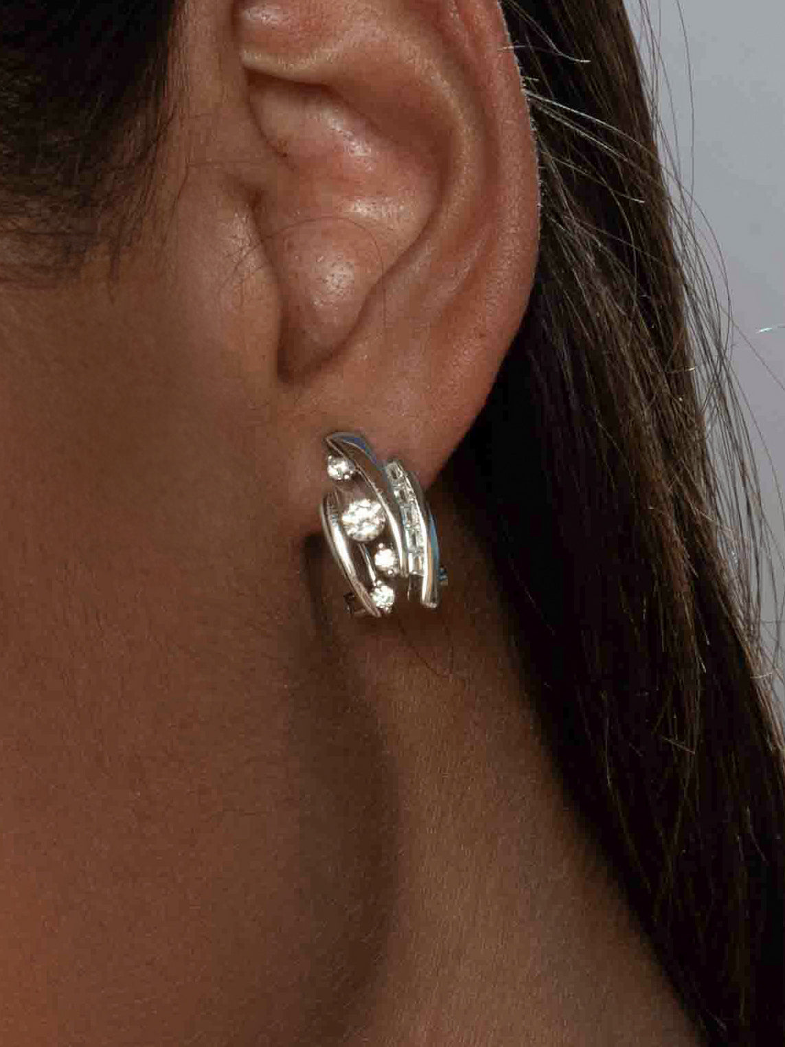 Boucles d'oreilles fermeture omega de argent design quatre zircons-LINEARGENT