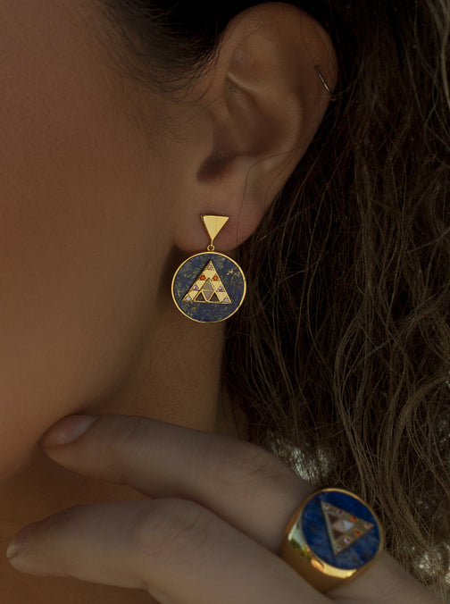 Pendientes con colgantes diseño redondo y piramide central con circonitas