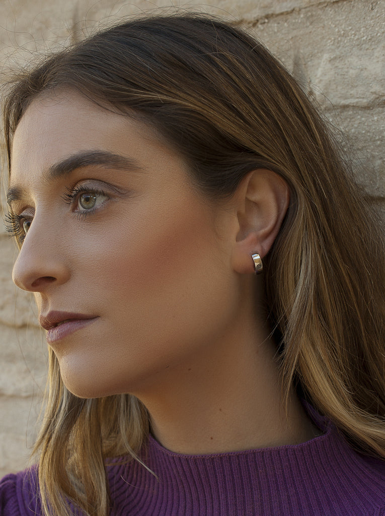 Pendientes de aro grueso en tono plateado