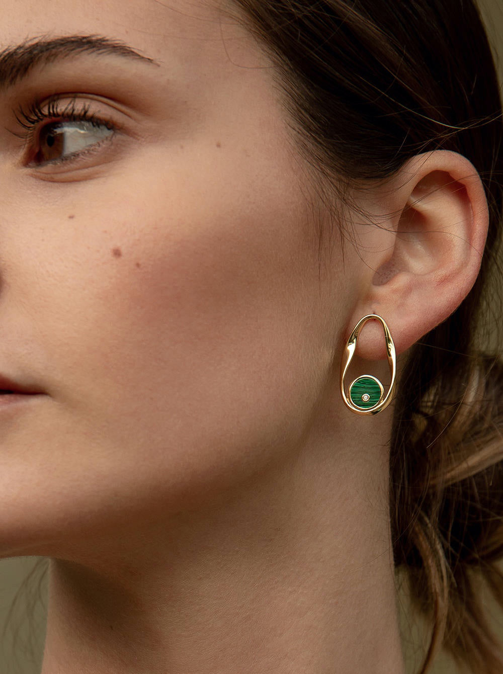 Pendientes de piedra natural dorados de diseño irregular-LINEARGENT