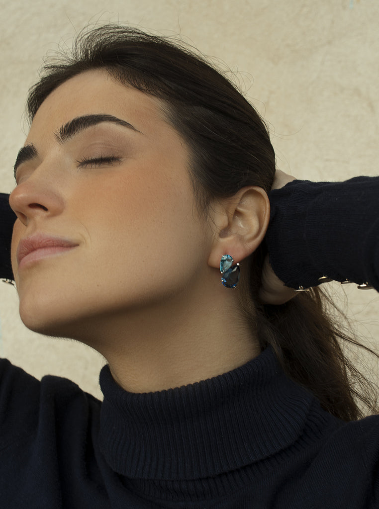 Pendientes de piedras de colores tonos azul corte pera