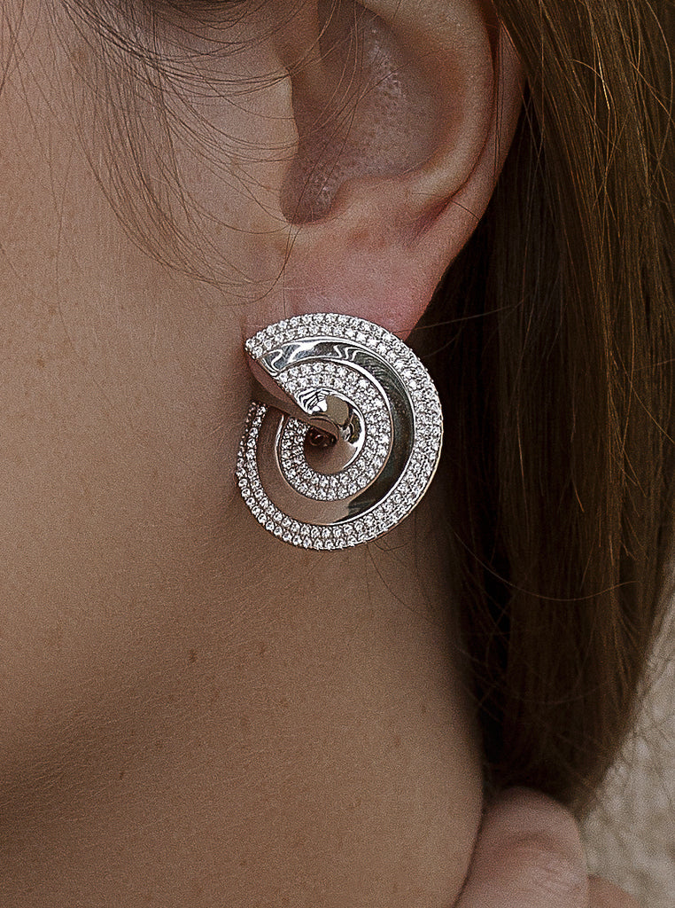 Boucles d'oreillesargent en forme de cercle ouvert avec zircons