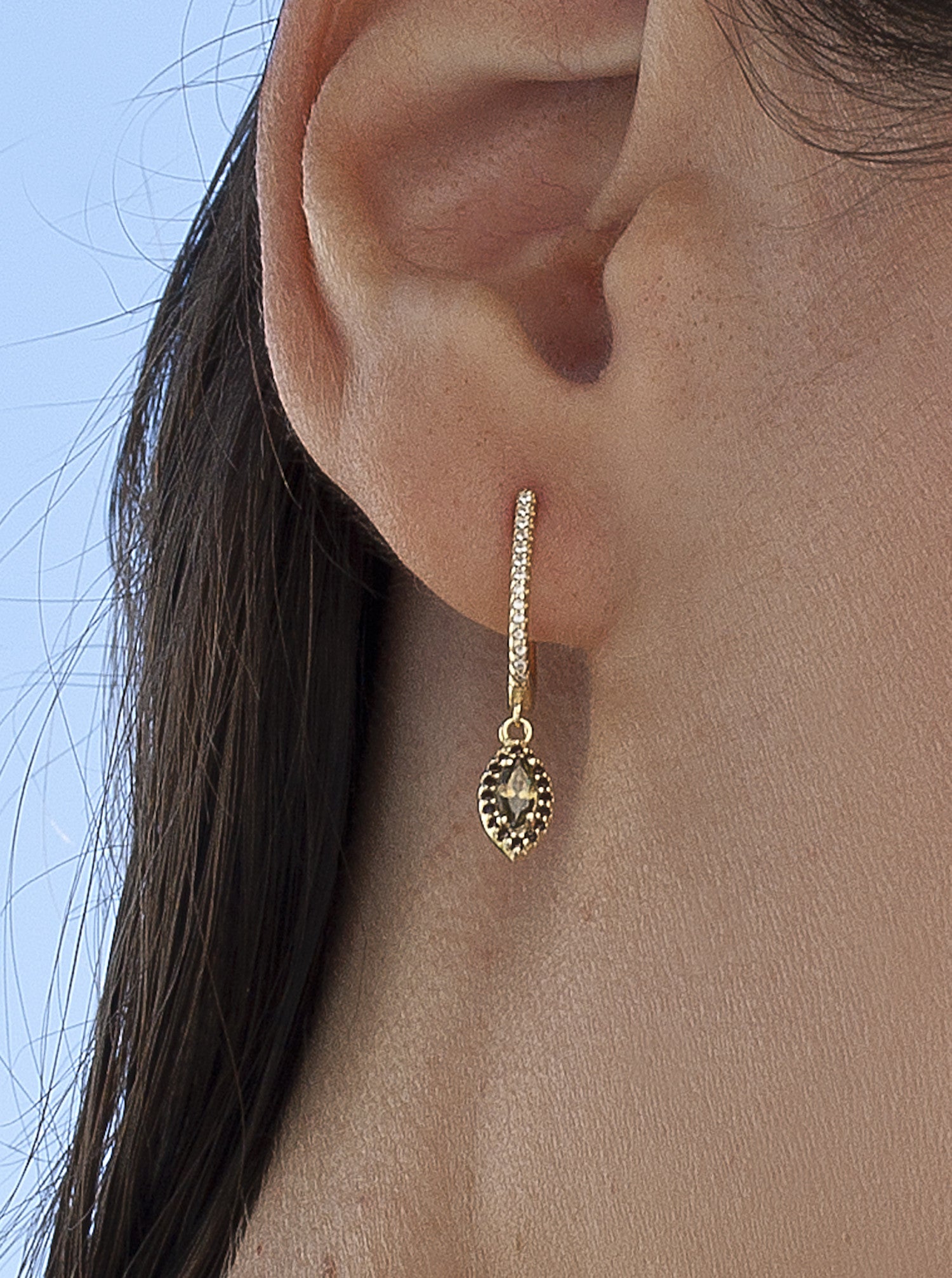 Pendientes de plata con colgantes diseño gema en tono olivine-LINEARGENT