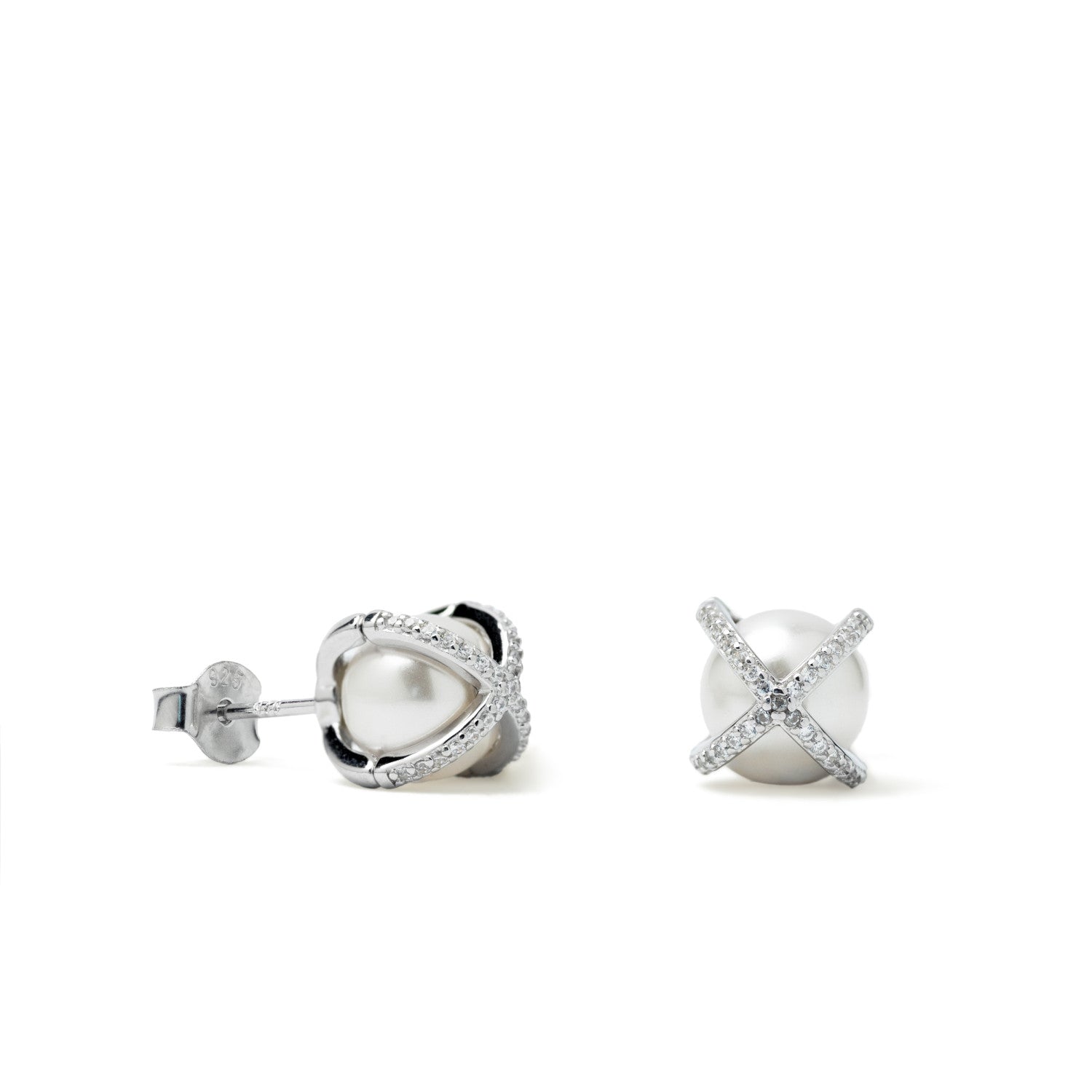 Boucles d'oreillesargent avec  croix enperle enveloppée de zirconsLINEARGENT