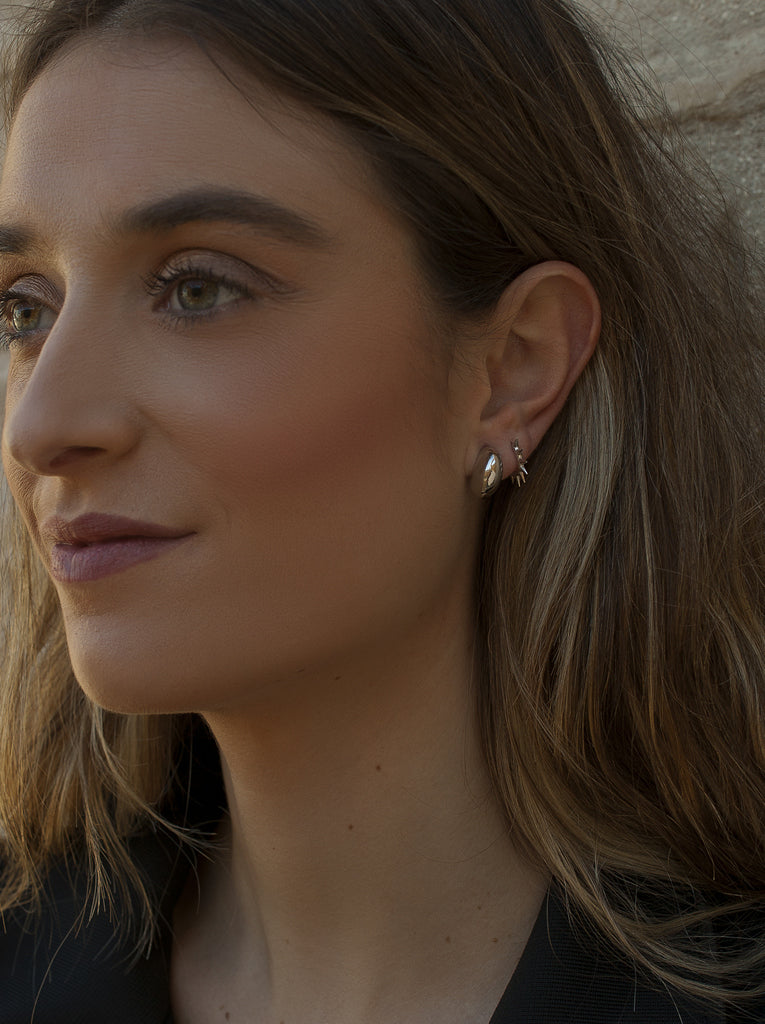 Pendientes de plata en forma media luna