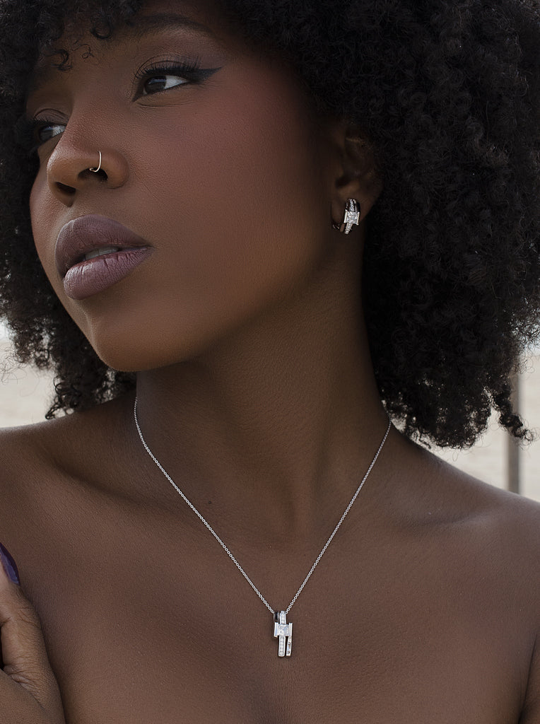 Boucles d'oreilles géométriques avec argent  avec zircons