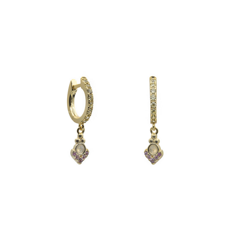 Pendientes dorados con circonitas y colgante decorativo en tonos rosados