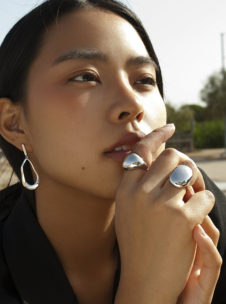 earrings long in drop shape design Modern