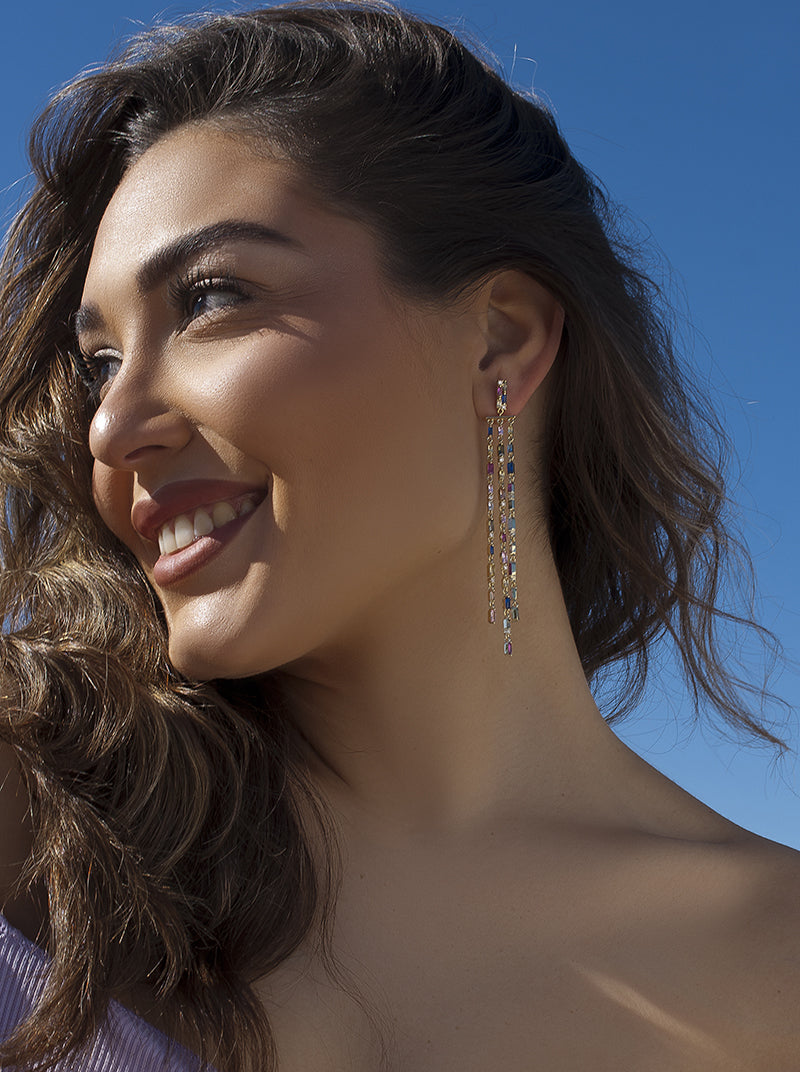 Pendientes largosde plata con gemas multicolor estilo cortina