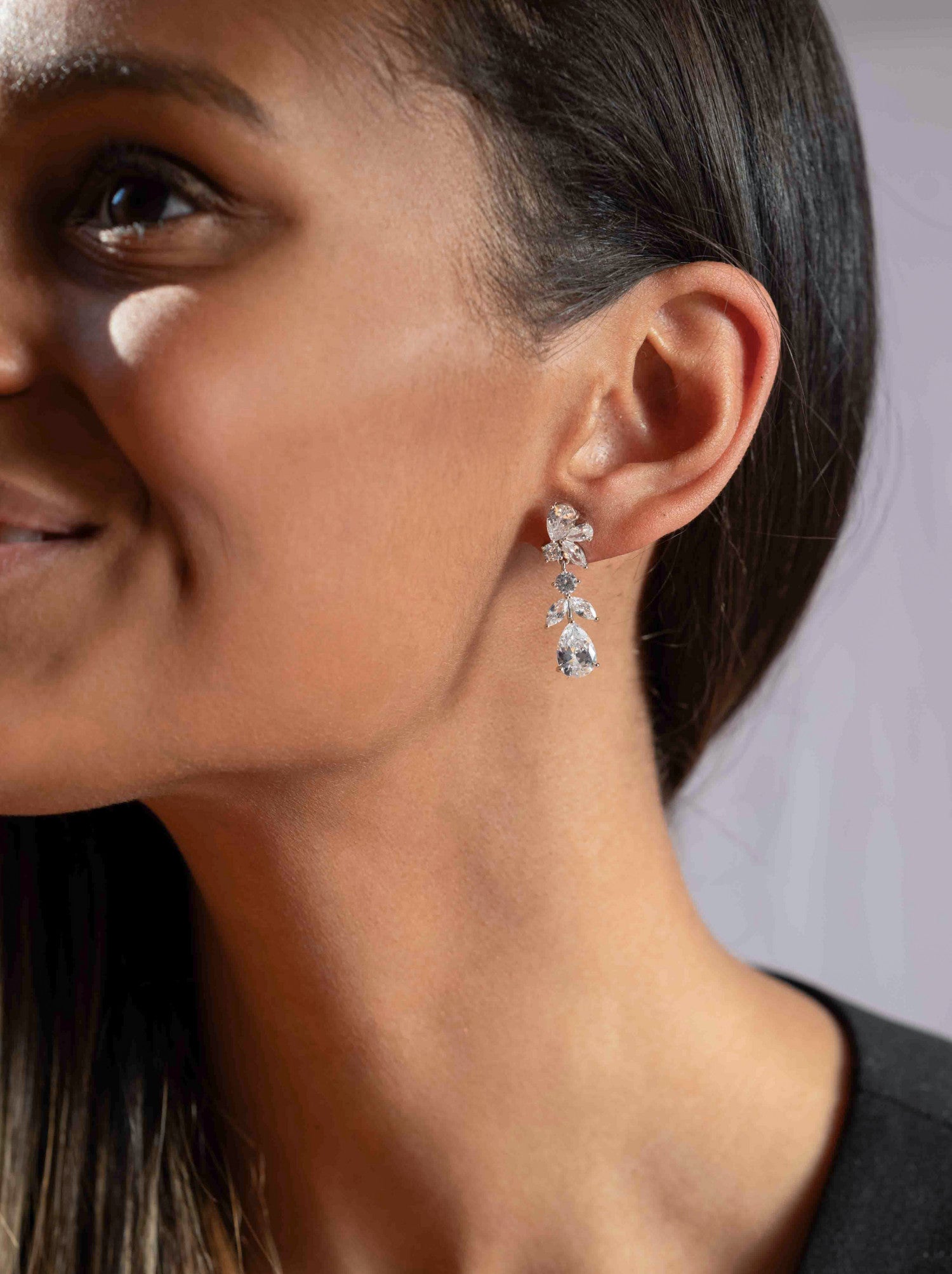 boucles d'oreilles mariée longs design pétales avec LINEARGENT