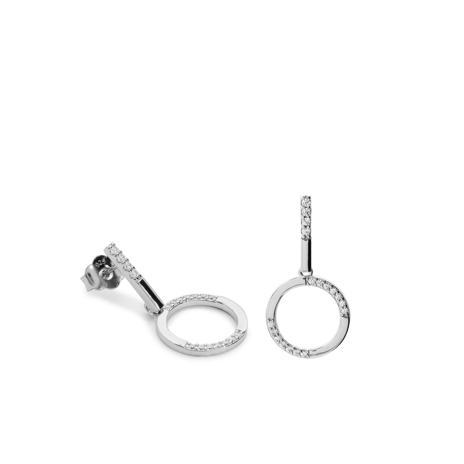 Boucles d'oreilles originaux cercle avec zircons