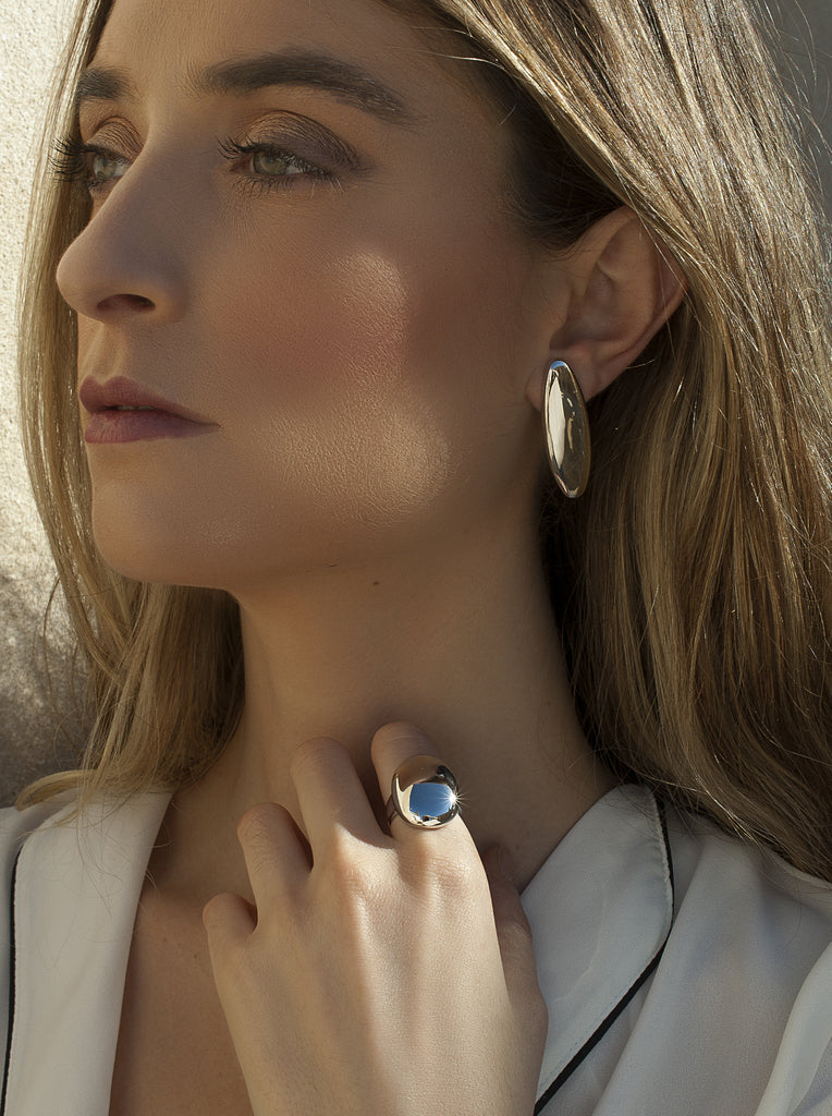 Pendientes originales de diseño minimalista y ovalado