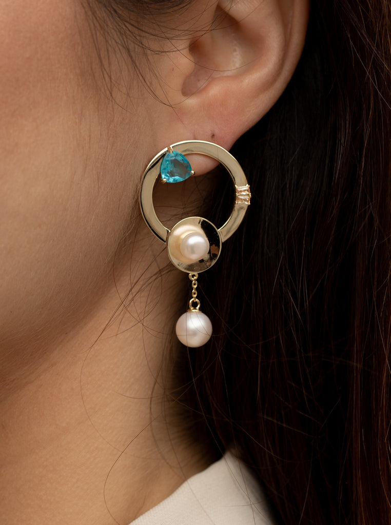 Pendientes originales de plata con un diseño circular con perlas-LINEARGENT