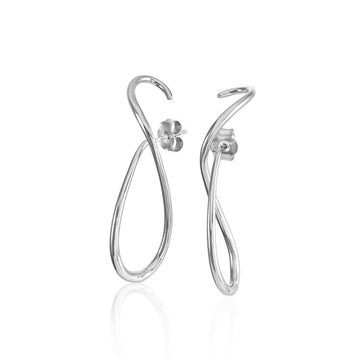 Pendientes originales irregulares de plata lisa