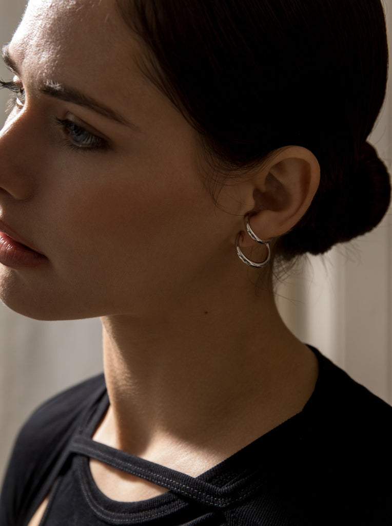 Pendientes originales plata diseño de doble aro soporte antitrago