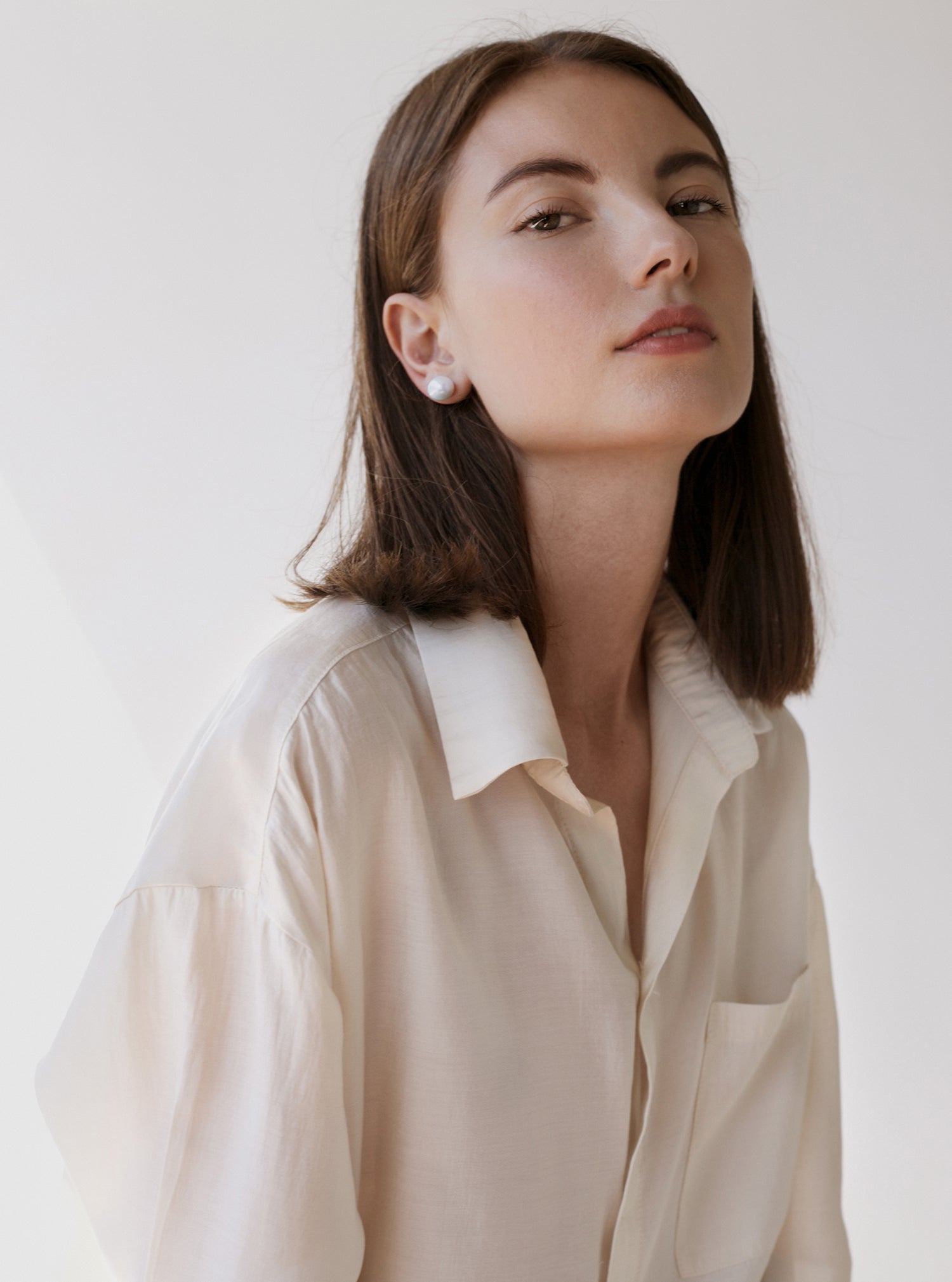 earrings pearls chatas Small and classic