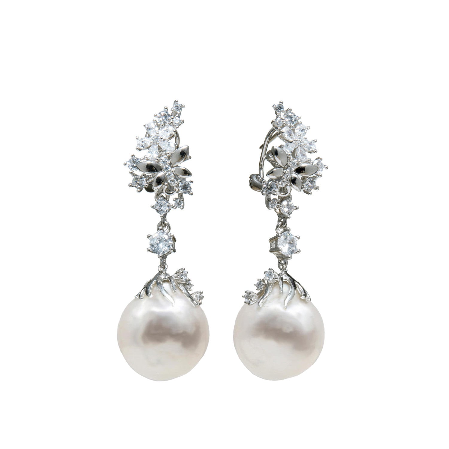 earrings baroque  style  silver pearls design vintage