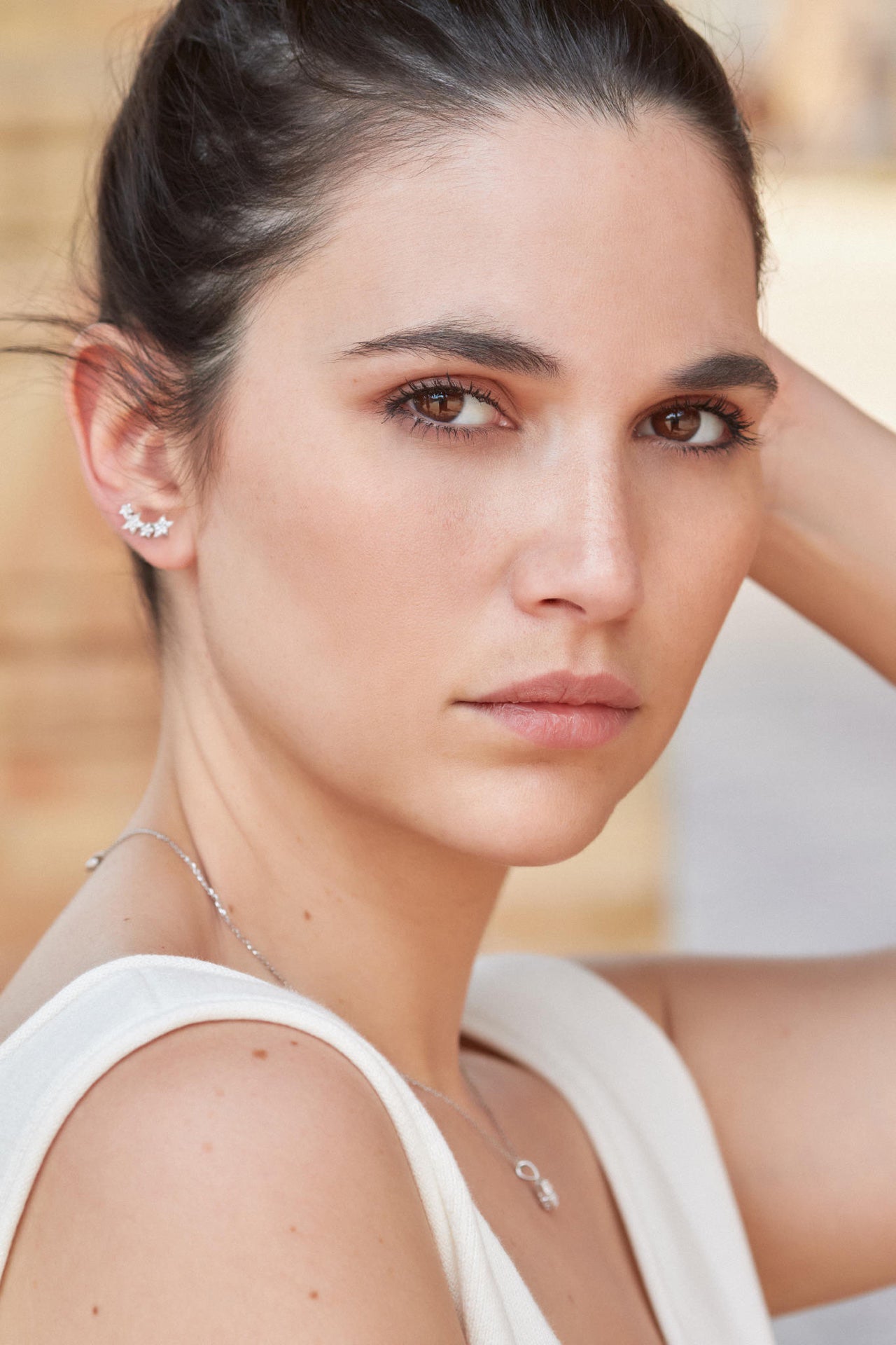 Pendientes trepadores de plata con motivo de estrellas con circonitas-LINEARGENT