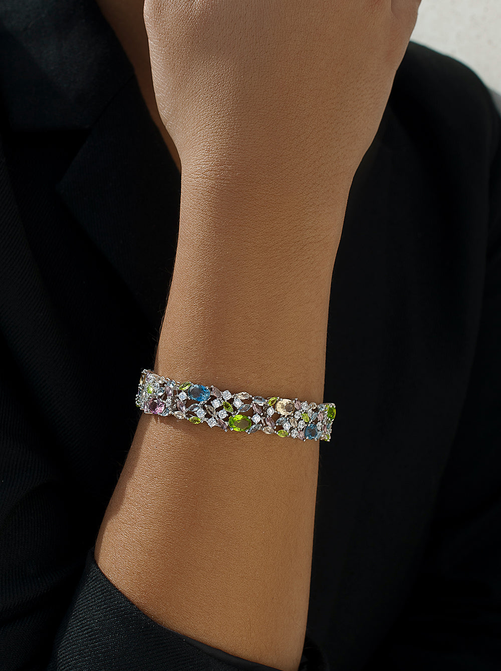 Pulseras con piedras de colores de plata en tono verde manzana champagne y azul