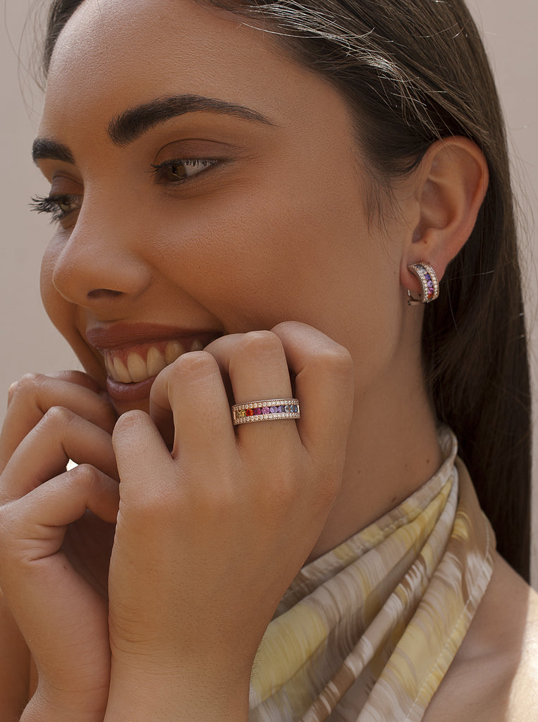 anillo ancho de plata con circonitas multicolor