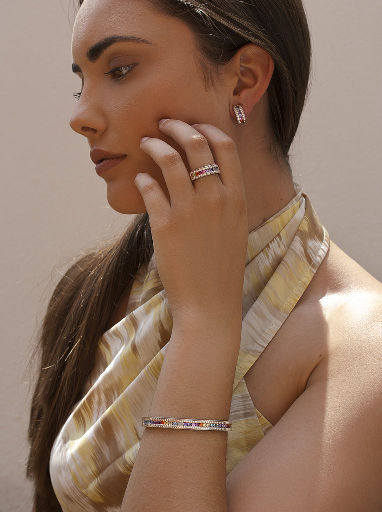 anillo ancho de plata con circonitas multicolor