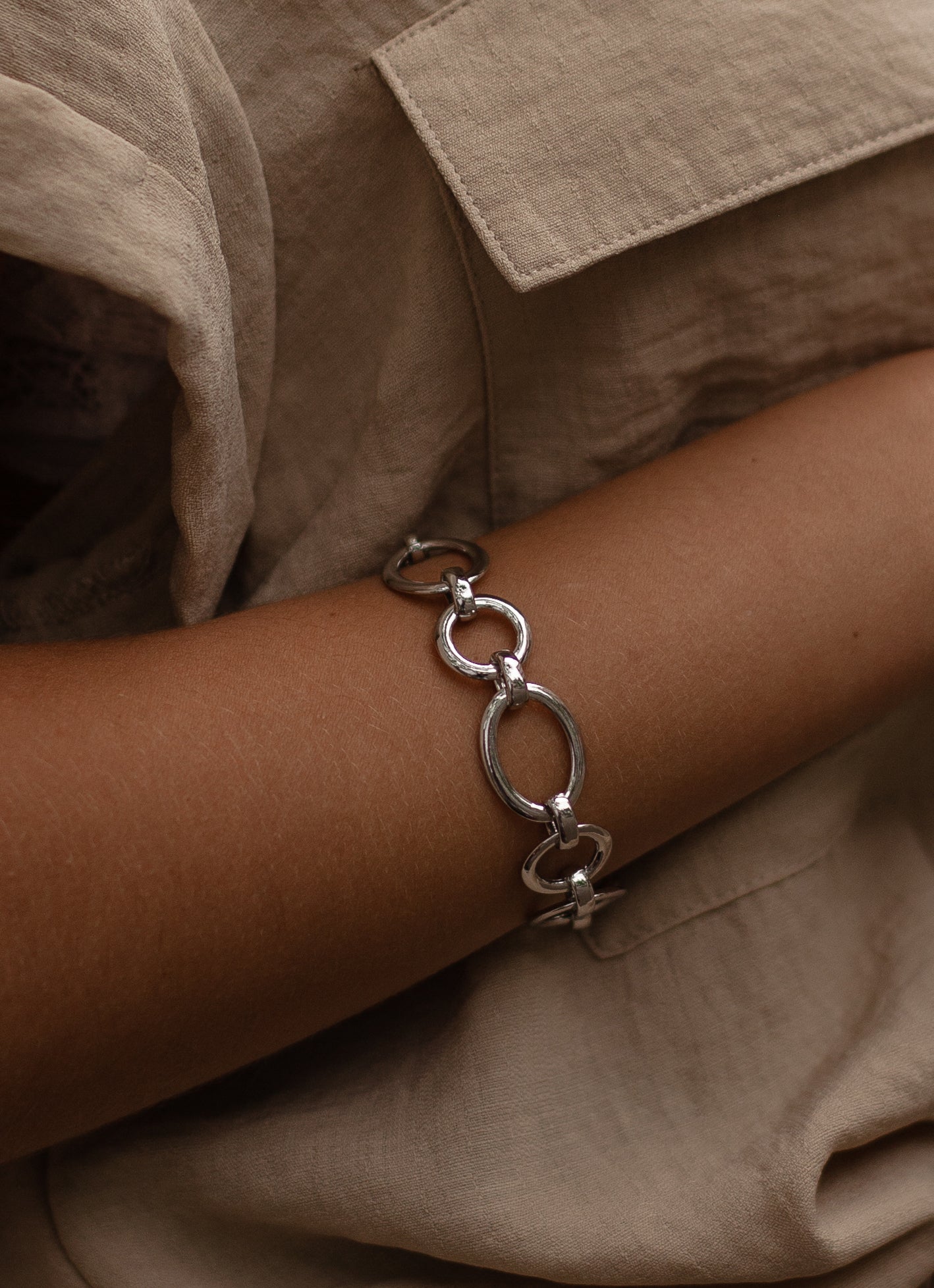 Silver link bracelet with oval design two sizes