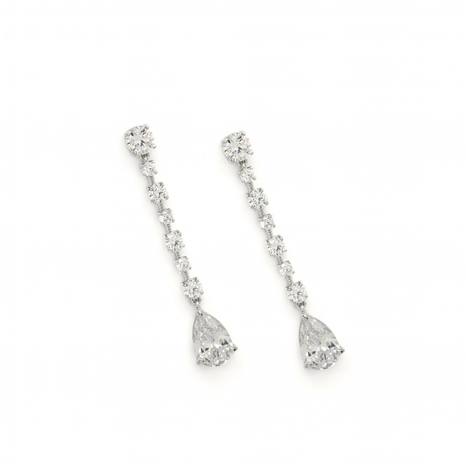 Long shiny earrings with zirconias and movement