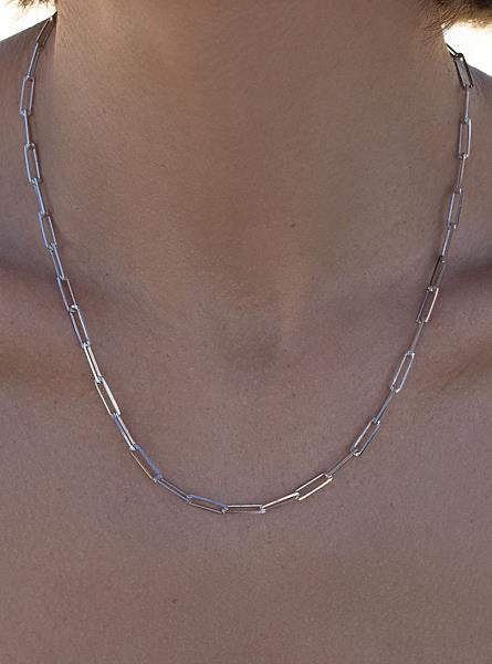 Smooth silver chain with paper-clip link design necklace