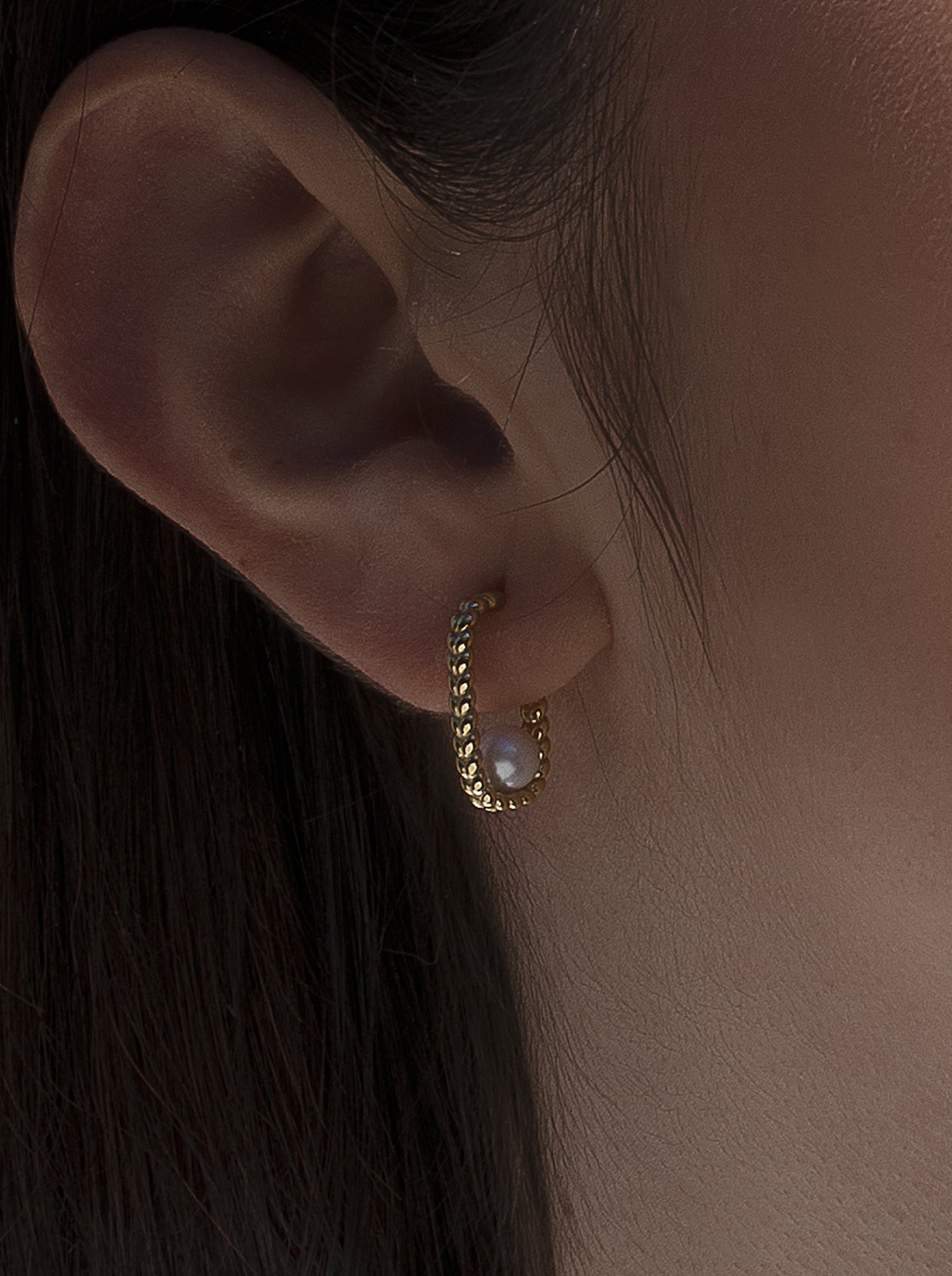 Pendientes perlas de plata bañada en oro diseño espiga