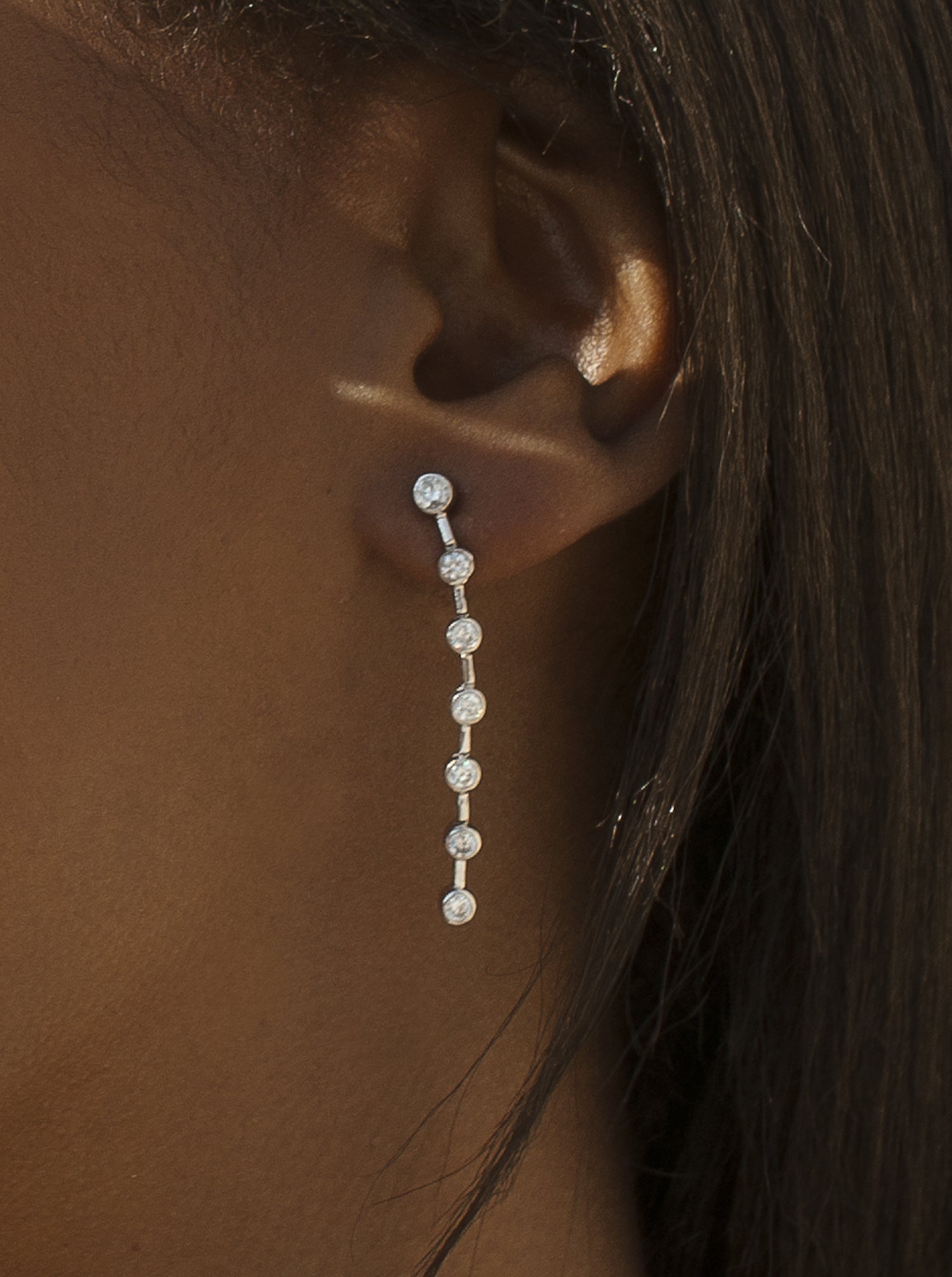 Long thin earrings linear design with zirconias