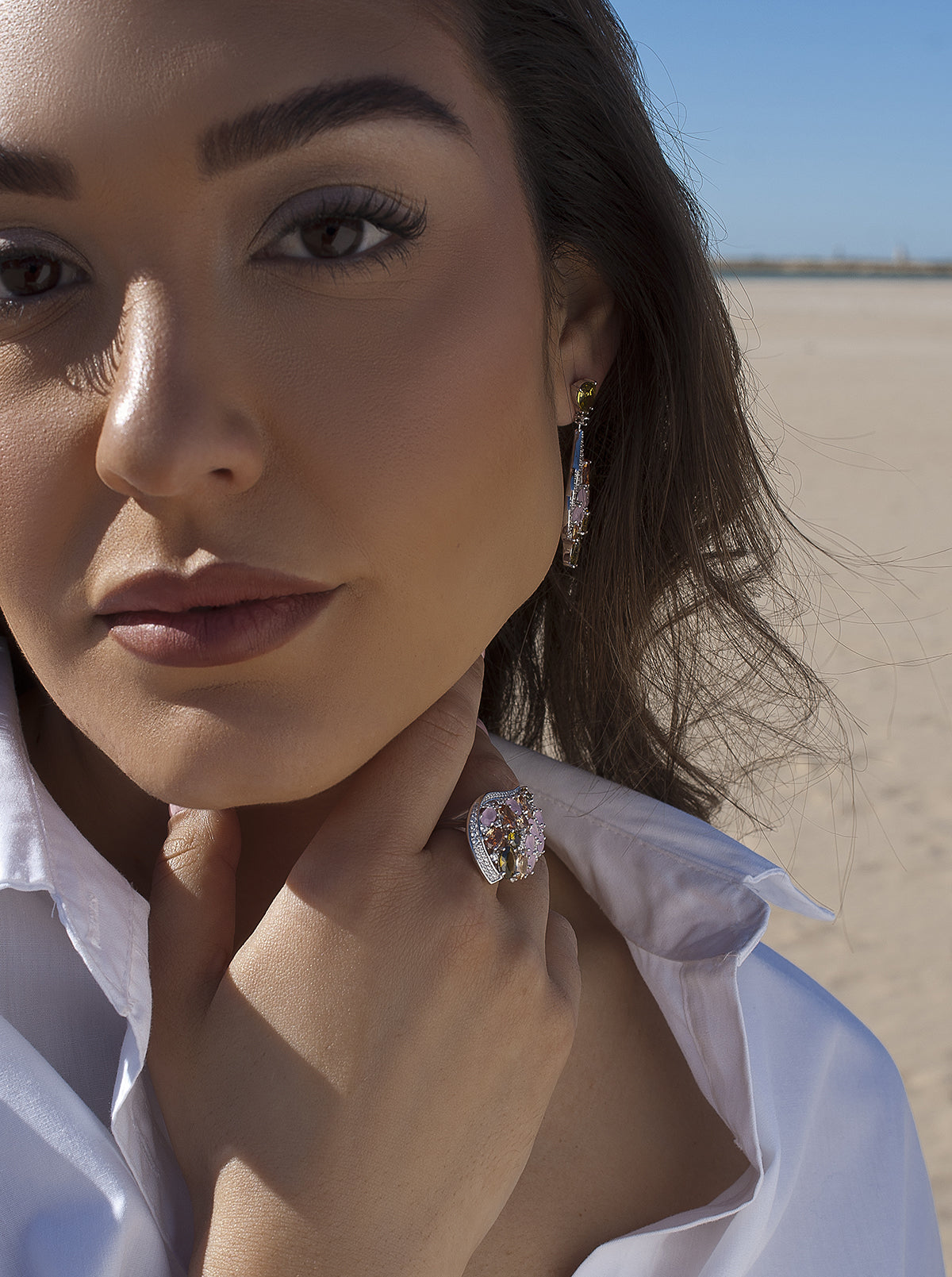 bague avec pierres design baroque avec LINEARGENT