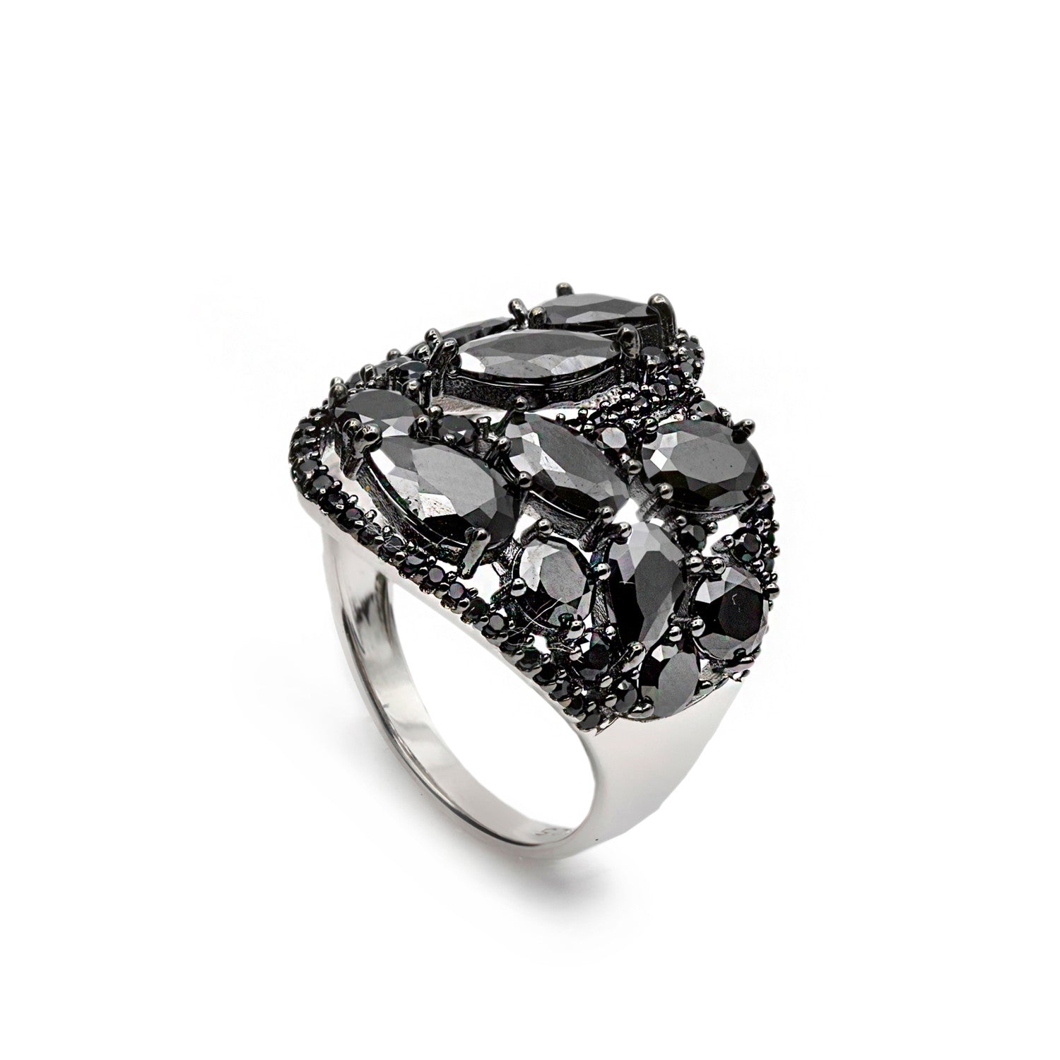 Anillos anchos con circonitas negras y motivo floral-LINEARGENT