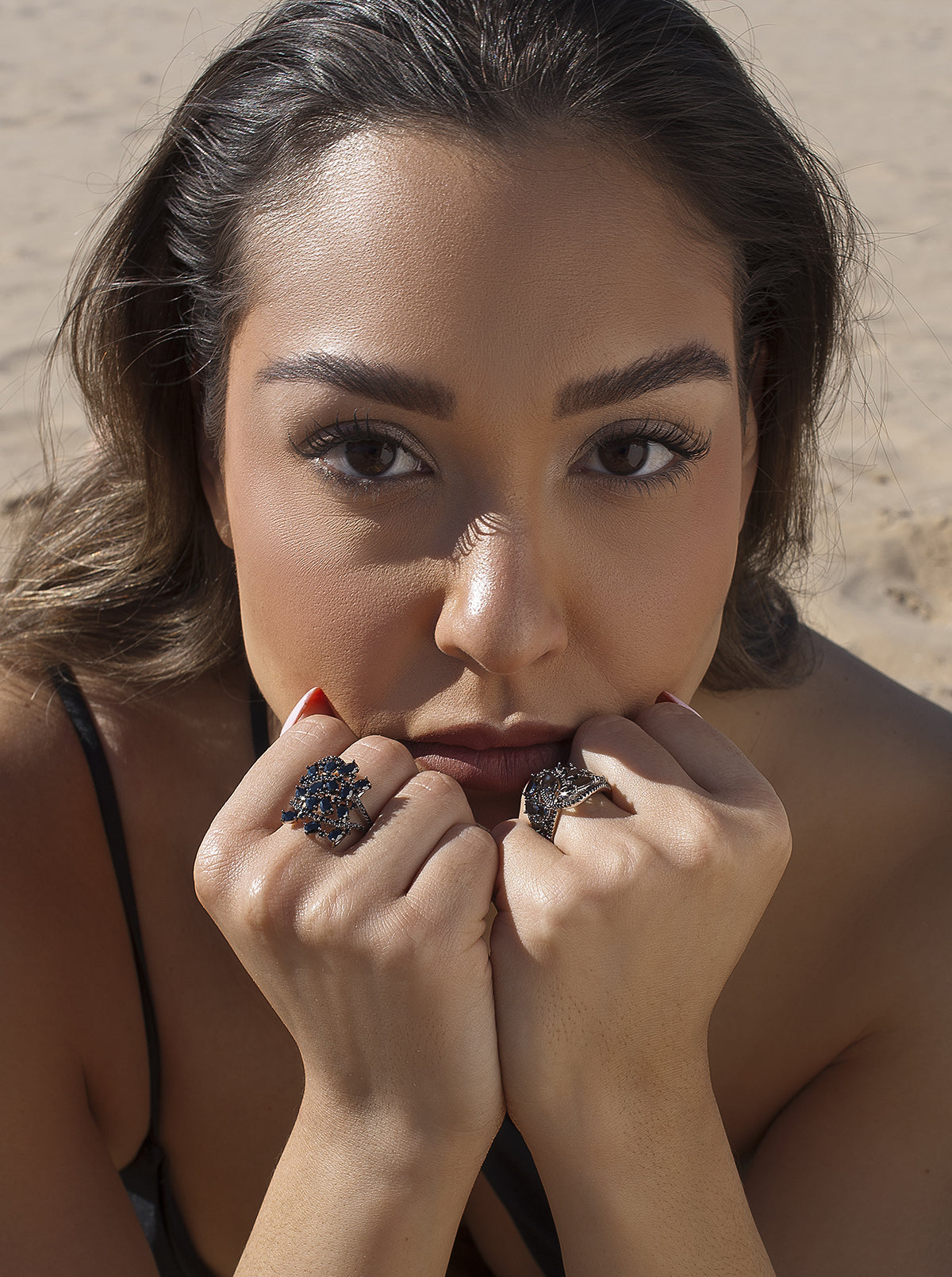 Anillos anchos de circonita estilo floral color negro-LINEARGENT