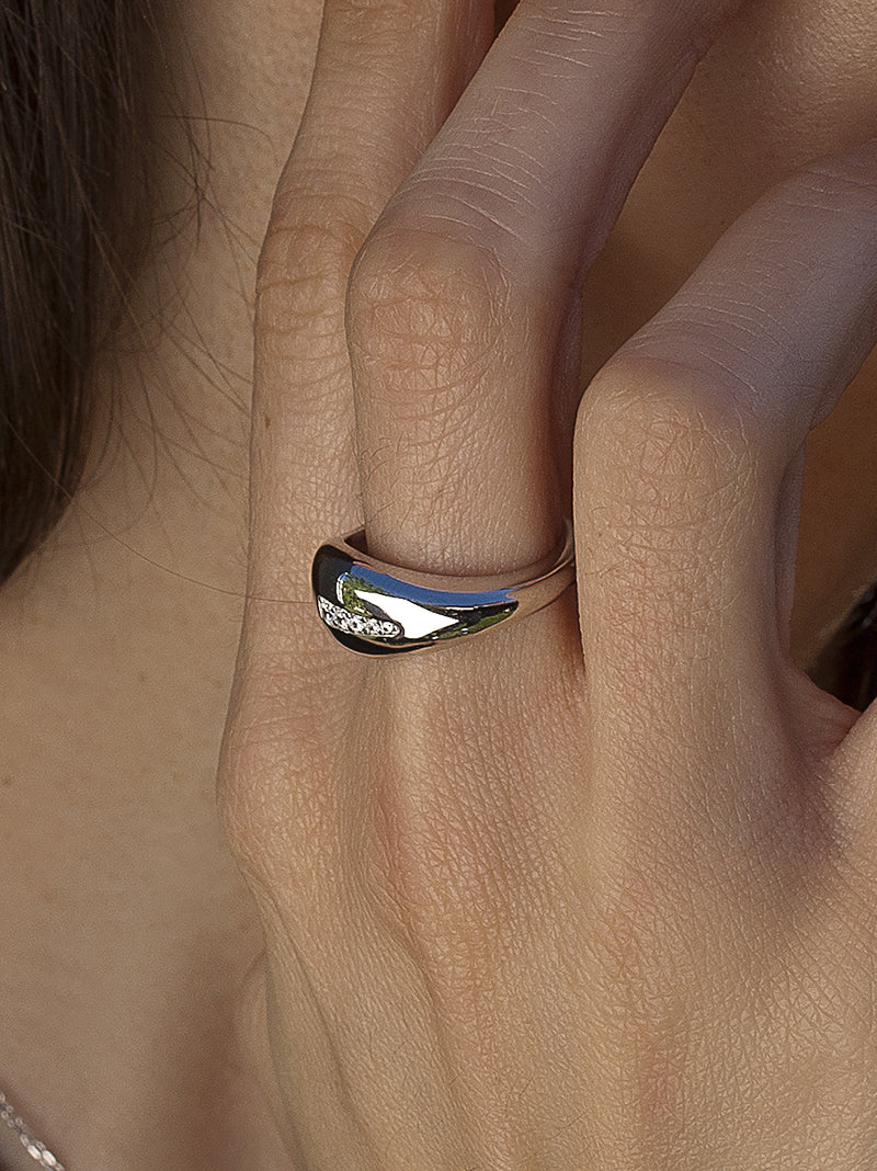 Anillos circonitas de plata con detalle tira de cinco circonitas-LINEARGENT