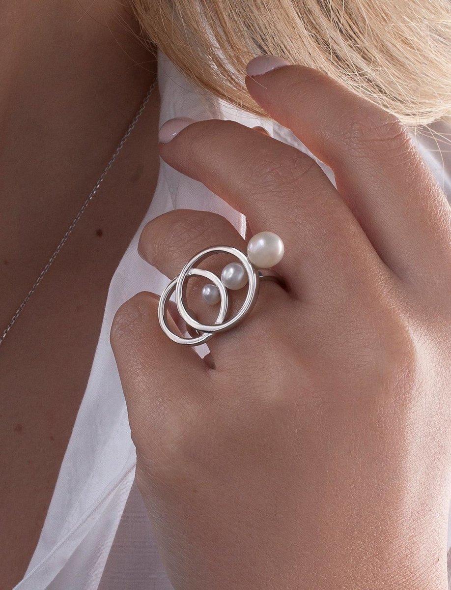 Anillos con perlas de plata diseño triple perla-LINEARGENT