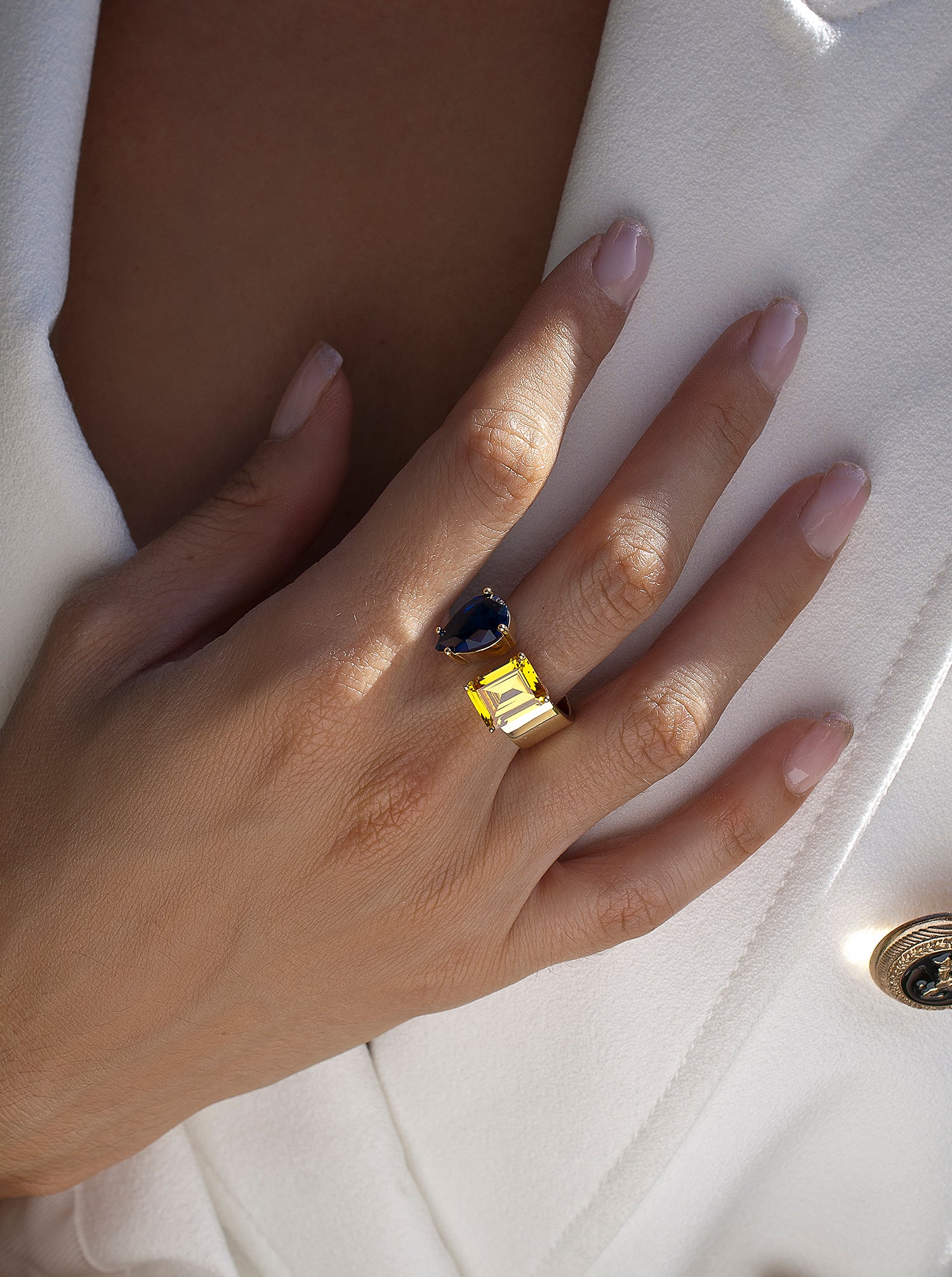 Bagues avec pierres design ouverte dans les tonalités azurite et LINEARGENT