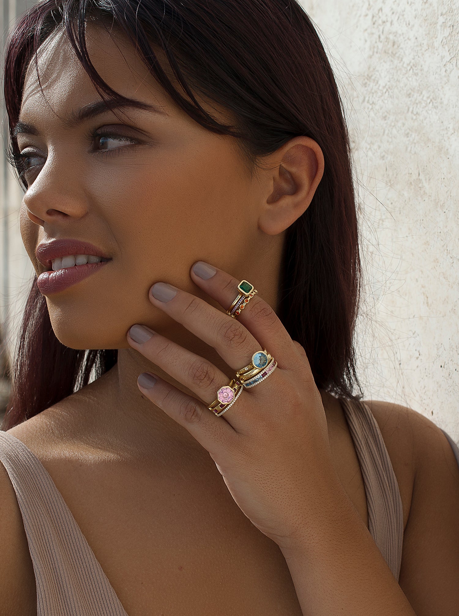 Anillos con piedras motivo central cuadrado con circonitas