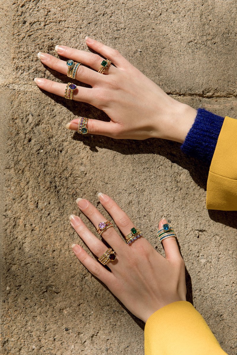 Rings with stones motive central exagonal tone Blue
