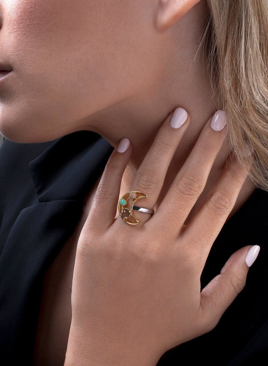 Anillos con piedras motivo central luna bañado en oro