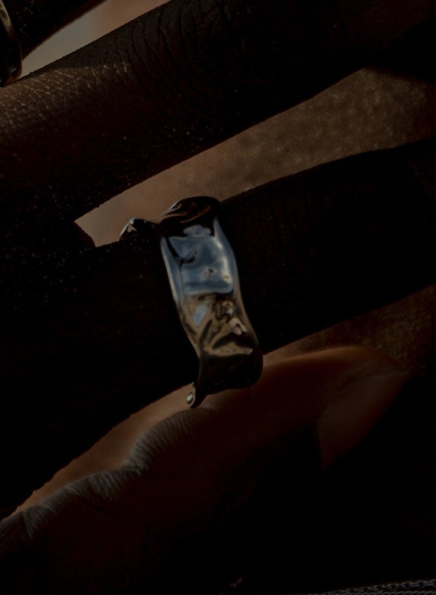 Anillos de diseño ancho irregular líquido-LINEARGENT