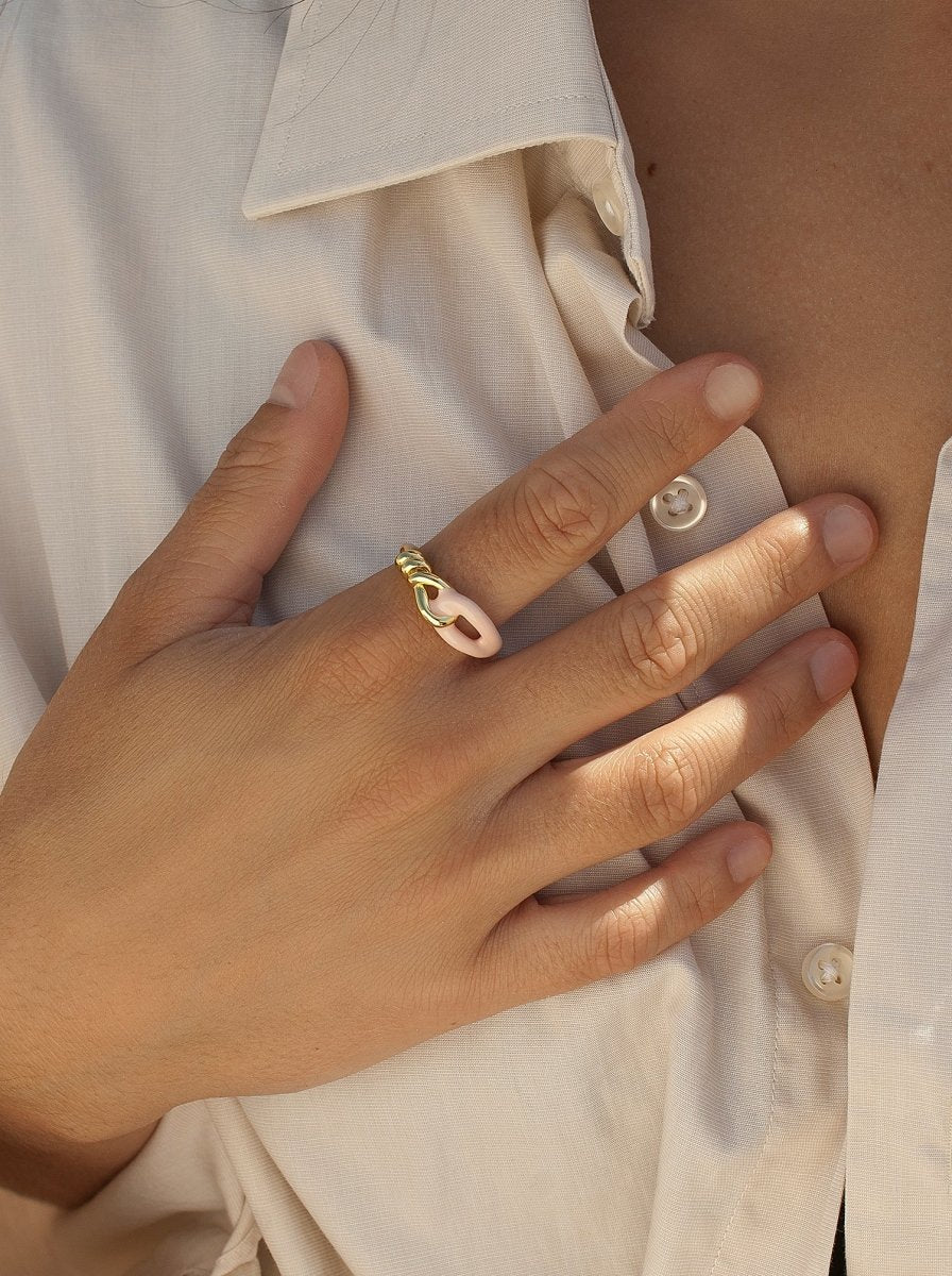 Anillos de diseño doble de esmalte y plata bañada en oro