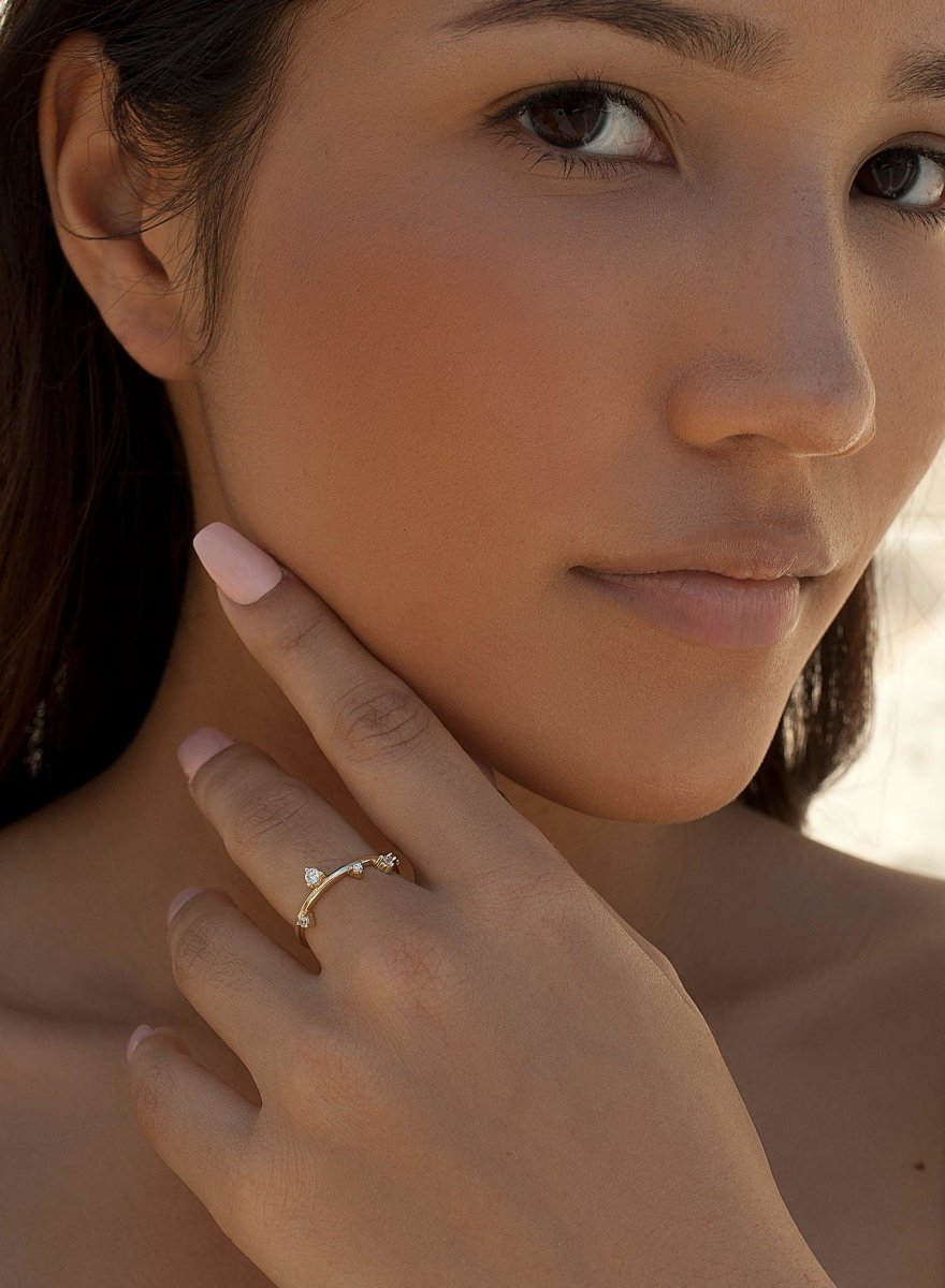 Thin silver Rings design zirconias