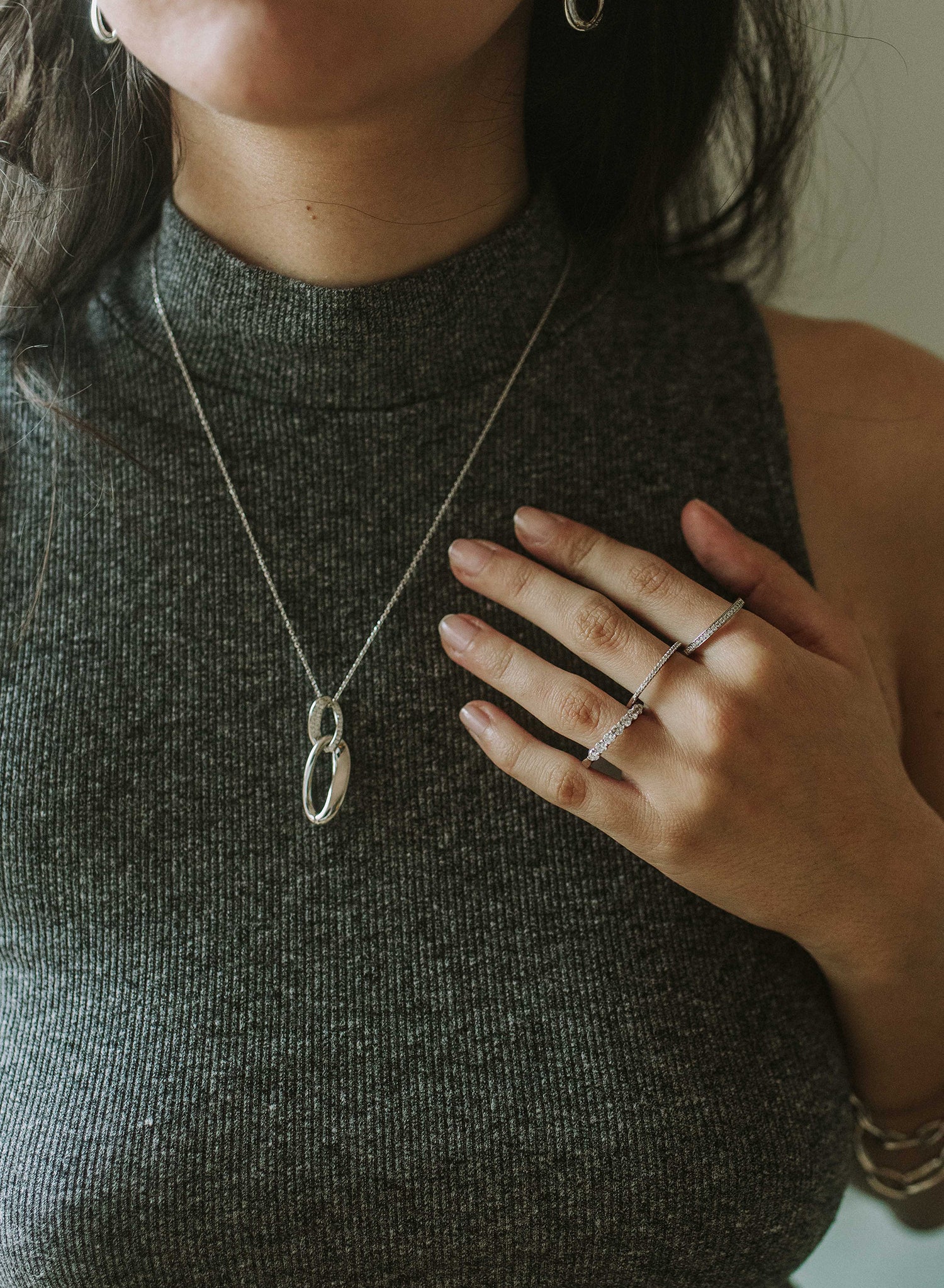 Thin silver Rings design Classic with zirconia