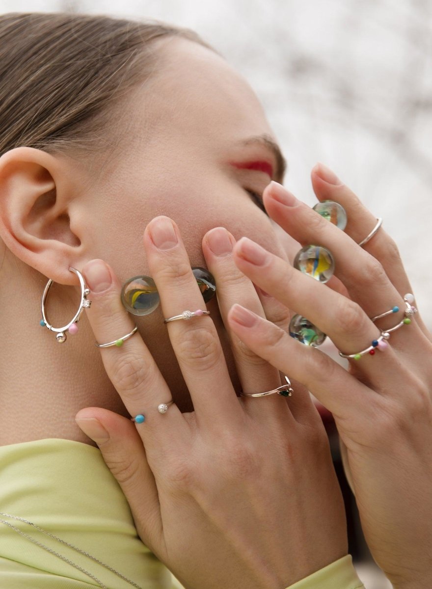 Thin single silver Rings withvarnish details