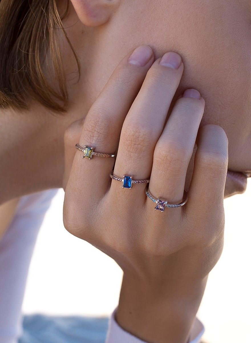 Anillos finos diseño central rectangular tono lavanda-LINEARGENT