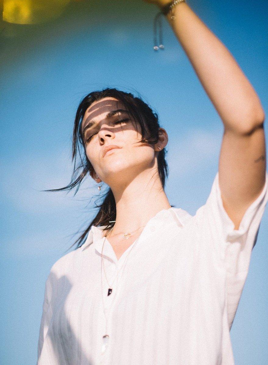 Colgante luna de plata con cuarzos adamantinos rosas talla marquesa-LINEARGENT